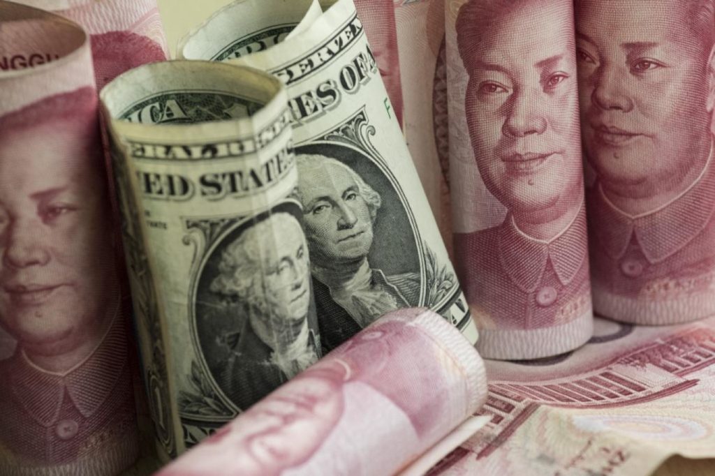 الدولار واليوان الصيني