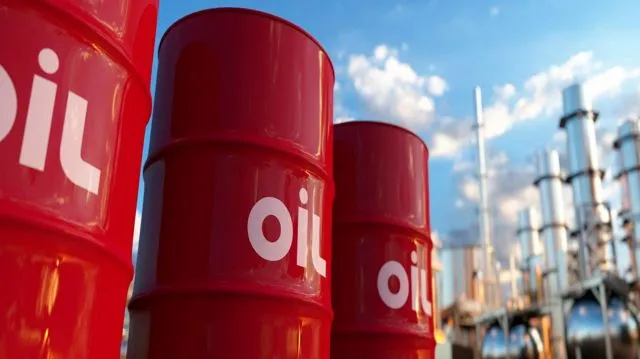 في ظل تراجع مخزونات النفط الأميركية، استقرت أسعار النفط عند مستوياتها الحالية