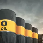 استقرار أسعار النفط وسط توقعات بتوازن العرض والطلب